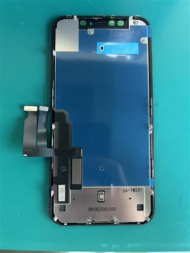 How to Choose a Phone Parts Wholesale Supplier in 2026: A Factory's 8-Point Vetting Framework