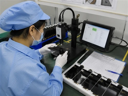 iPhone LCD Screen Quality Control Guide for Wholesale Buyers
